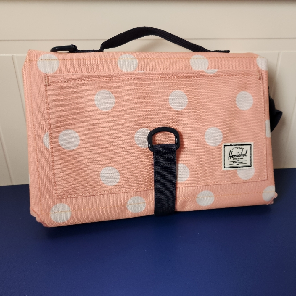 NWOT Herschel Supply Co. Diaper Change Pad in Peachy Polka Dot